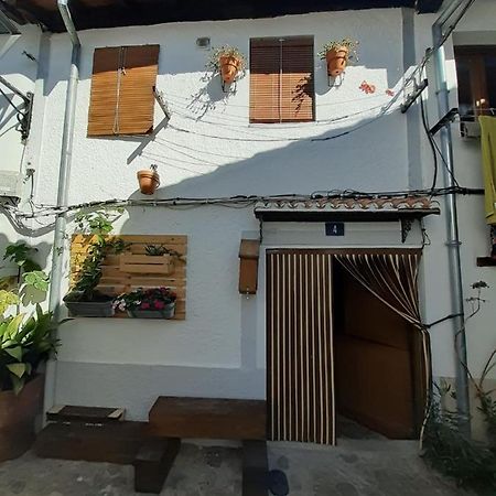 HERVÀS Y VUELVES  Esterno foto