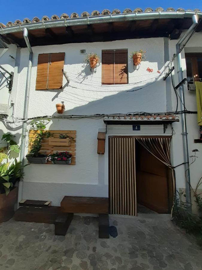 HERVÀS Y VUELVES  Esterno foto